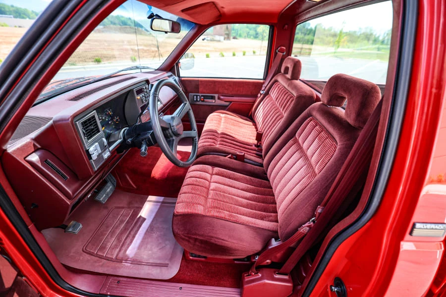 1994 Chevrolet Silverado - Image 21 of 31