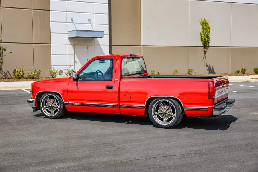 1994 Chevrolet Silverado - Image 5 of 31