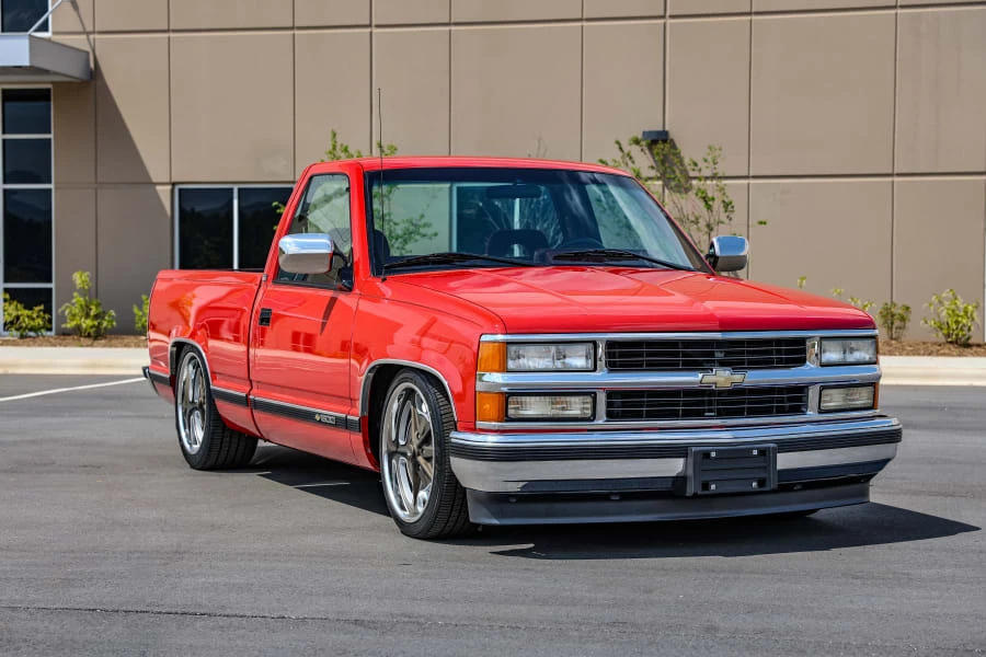 1994 Chevrolet Silverado - Image 4 of 31