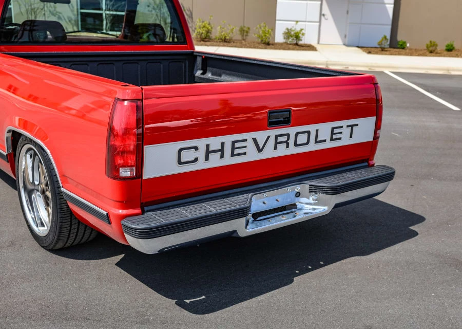 1994 Chevrolet Silverado - Image 7 of 31