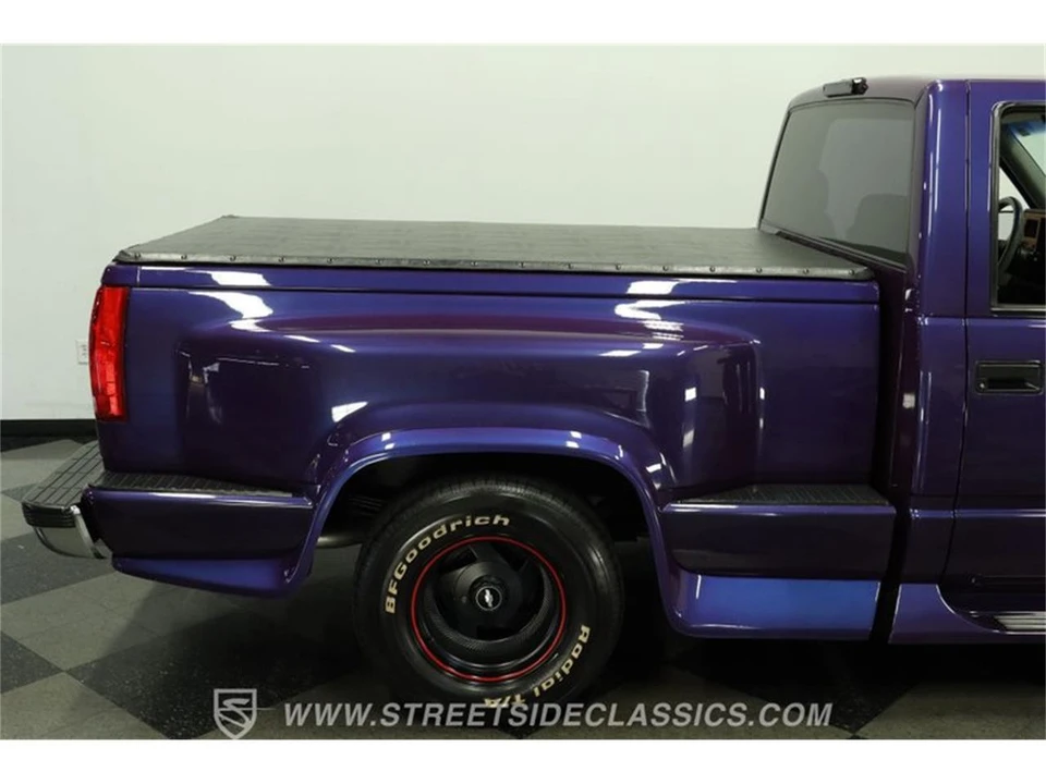 1994 Chevrolet Silverado - Image 28 of 31