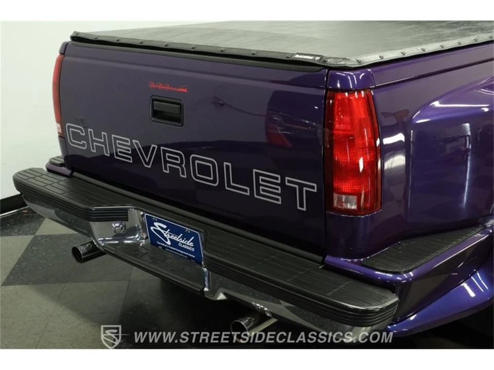 1994 Chevrolet Silverado - Image 25 of 31