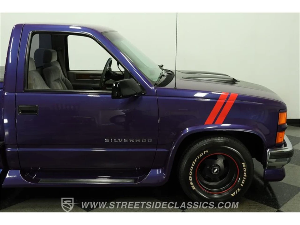 1994 Chevrolet Silverado - Image 29 of 31