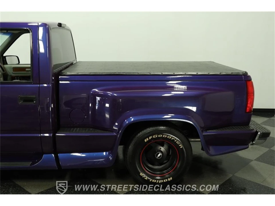 1994 Chevrolet Silverado - Image 24 of 31