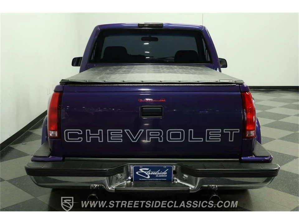 1994 Chevrolet Silverado - Image 9 of 31