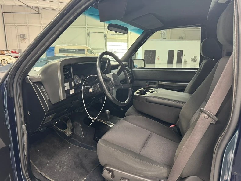 1994 Chevrolet Silverado - Image 10 of 13