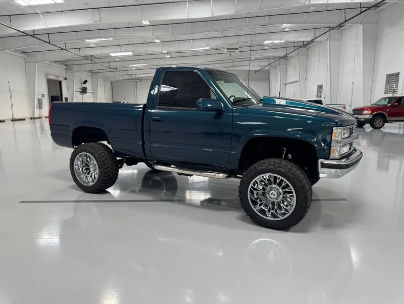 1994 Chevrolet Silverado - Image 9 of 13