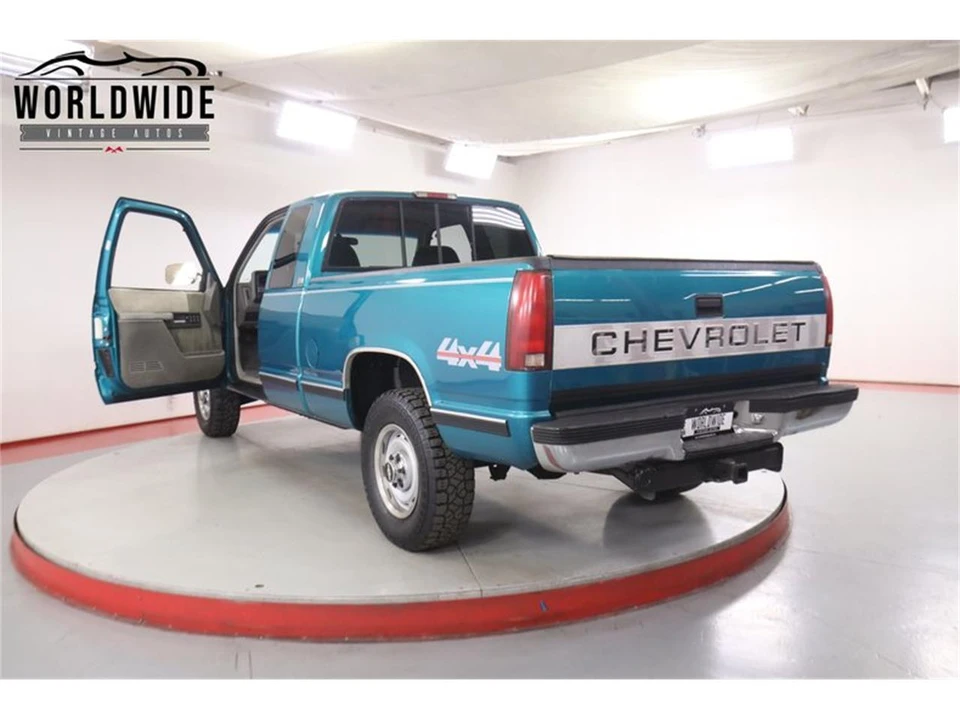 1994 Chevrolet Silverado - Image 22 of 31