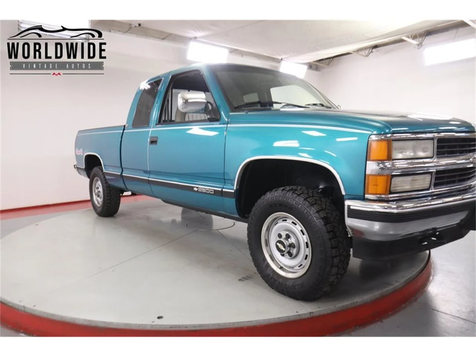 1994 Chevrolet Silverado - Image 14 of 31