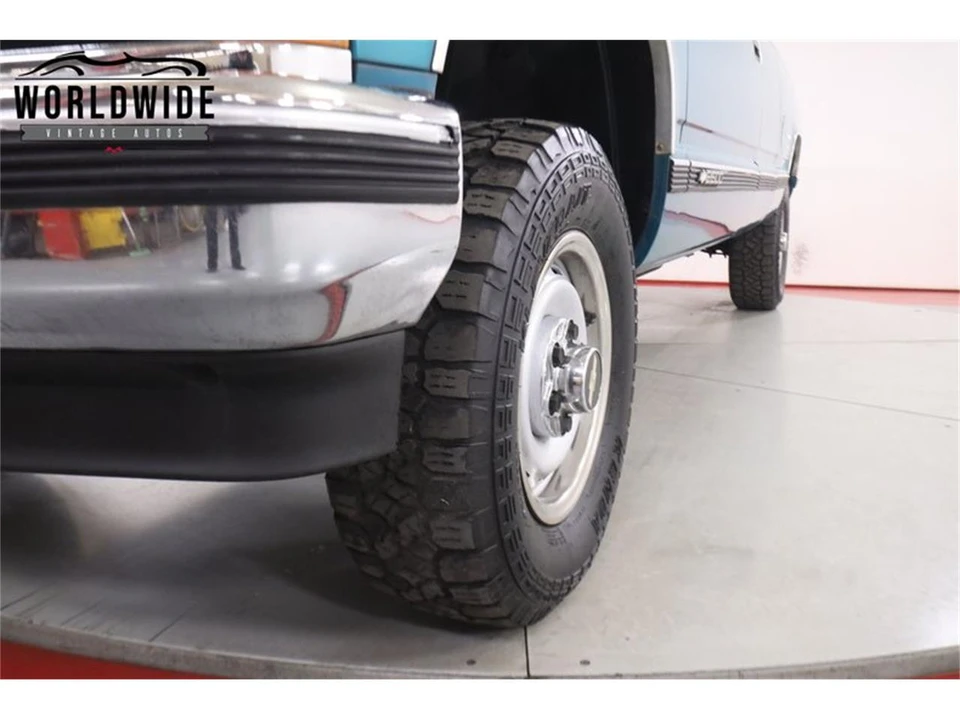 1994 Chevrolet Silverado - Image 11 of 31