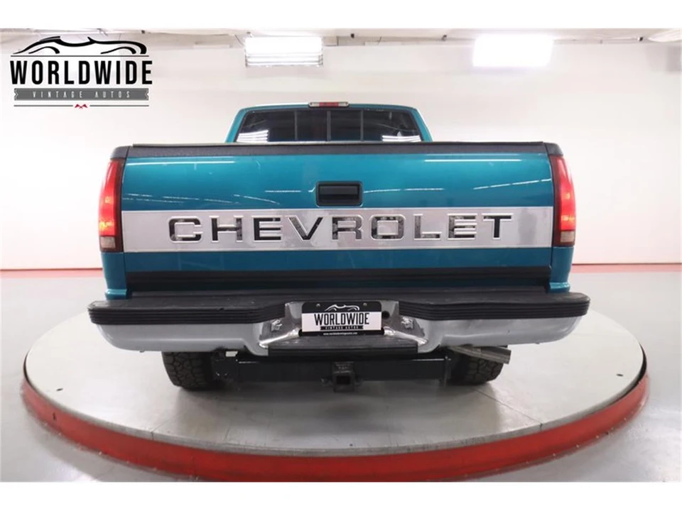 1994 Chevrolet Silverado - Image 18 of 31