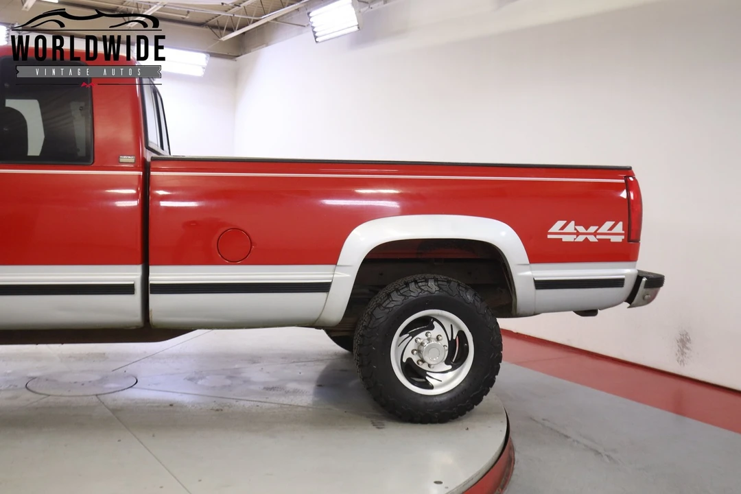 1994 Chevrolet Silverado 1st Gen - Image 10 of 12