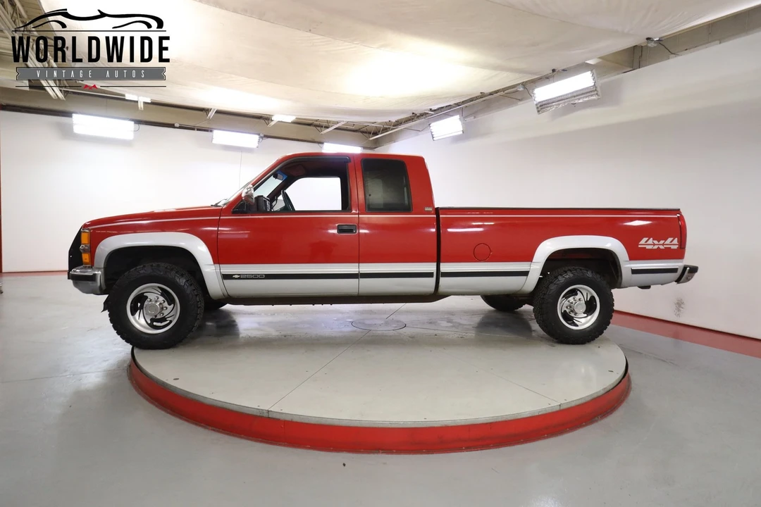 1994 Chevrolet Silverado 1st Gen - Image 3 of 12