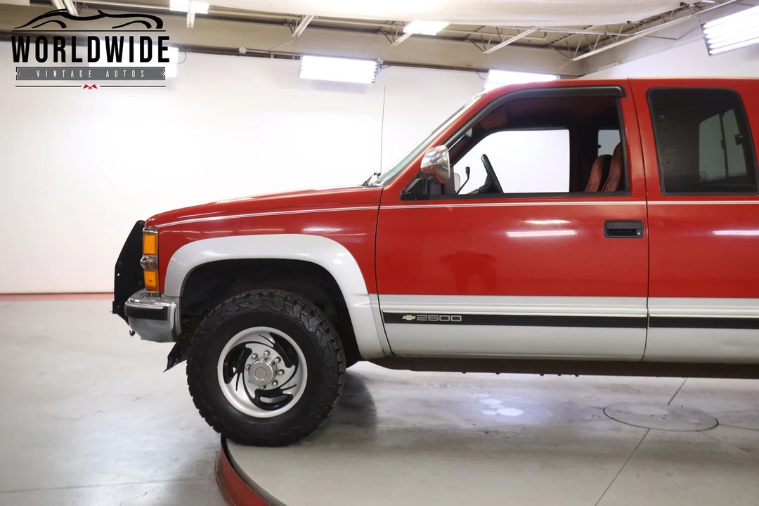1994 Chevrolet Silverado 1st Gen - Image 7 of 12
