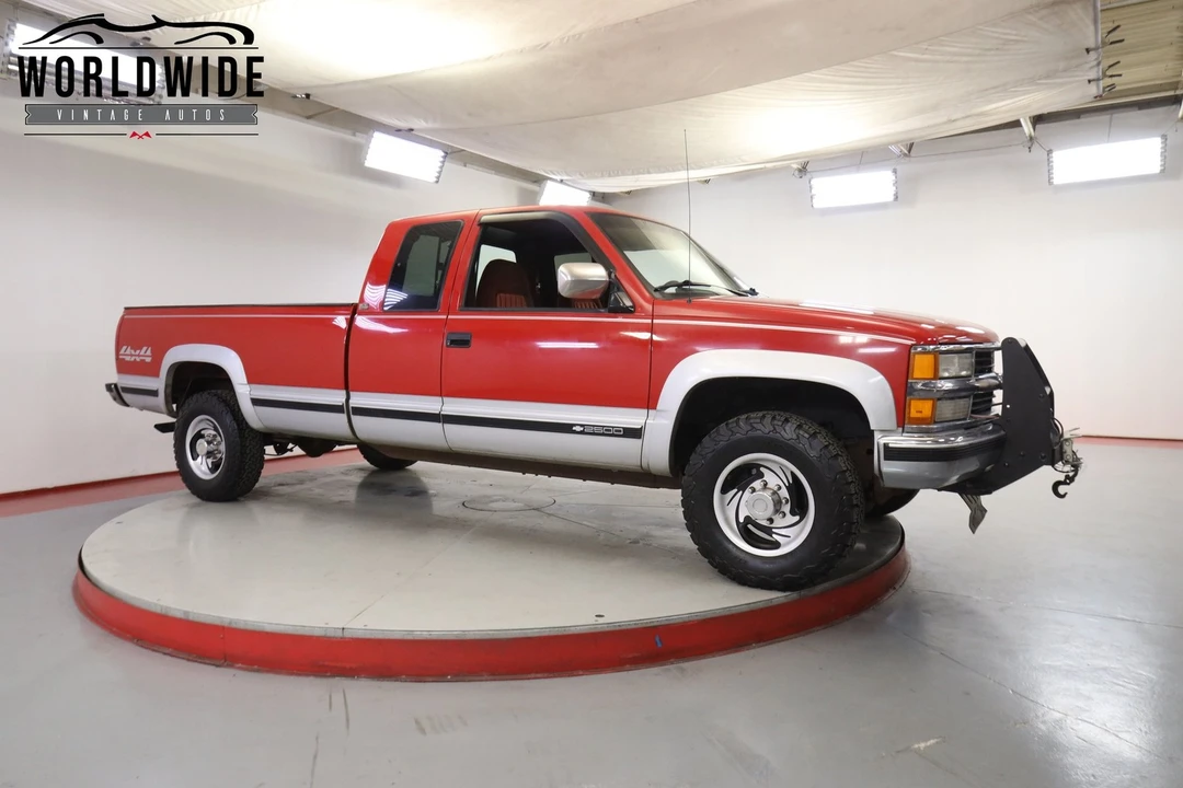 1994 Chevrolet Silverado 1st Gen - Image 2 of 12