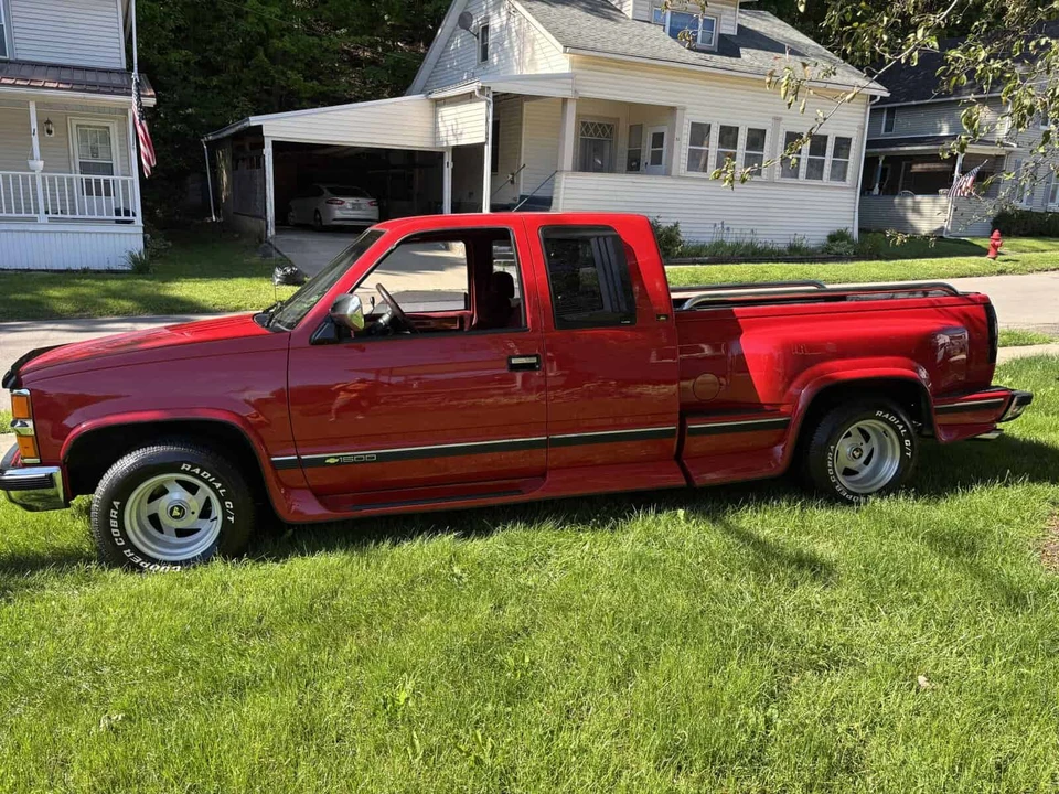 1994 Chevrolet Silverado - Image 11 of 14