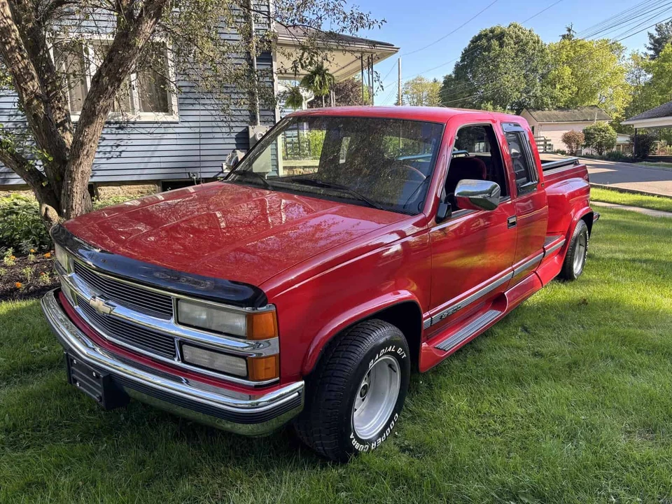 1994 Chevrolet Silverado - Image 5 of 14