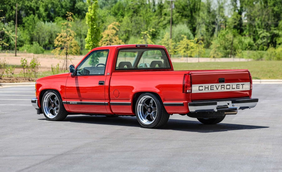1994 Chevrolet Silverado - Image 6 of 31