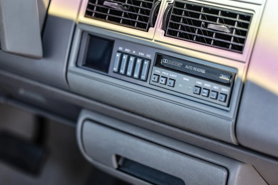 1994 Chevrolet Silverado - Image 26 of 31