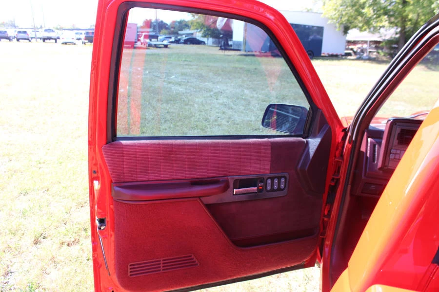 1994 Chevrolet C/K 4th Gen - Image 22 of 31