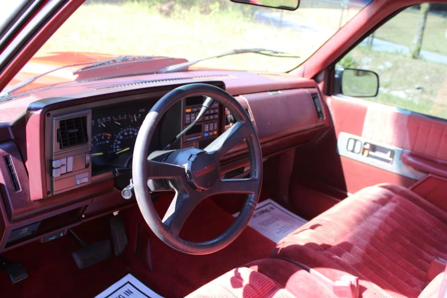 1994 Chevrolet C/K 4th Gen - Image 19 of 31