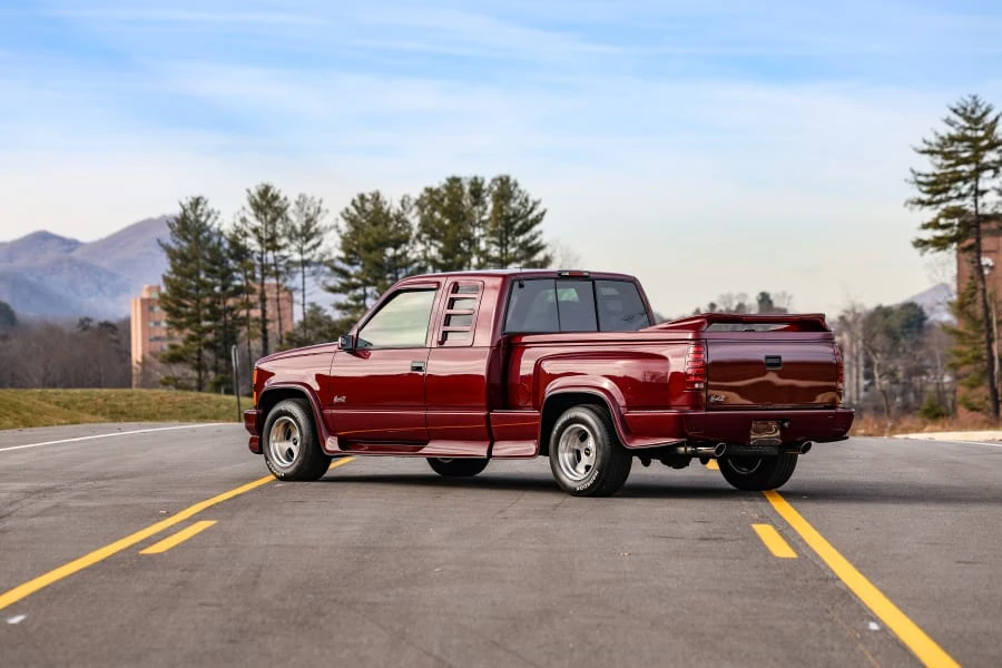 1994 Chevrolet C/K 4th Gen - Image 2 of 31