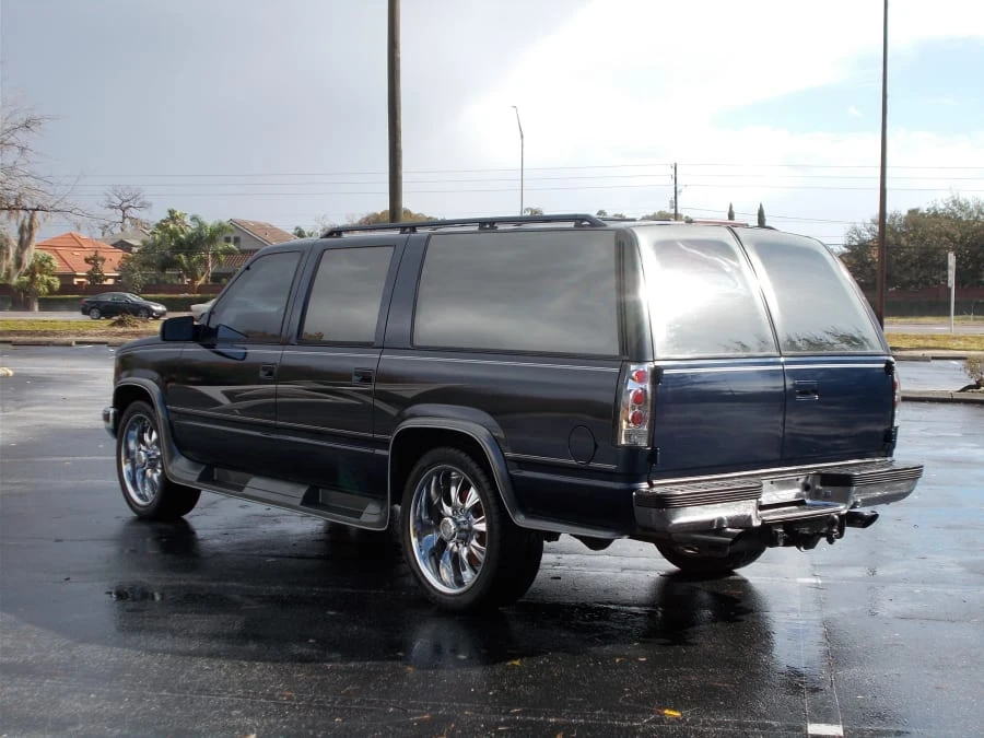 1994 Chevrolet Suburban 8th Gen - Image 10 of 11