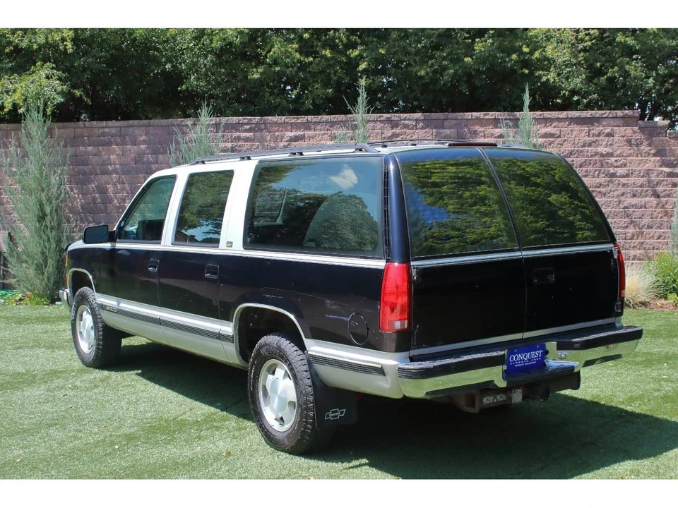 1994 Chevrolet Suburban 8th Gen - Image 3 of 31