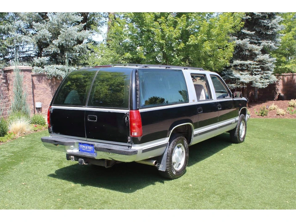 1994 Chevrolet Suburban 8th Gen - Image 4 of 31