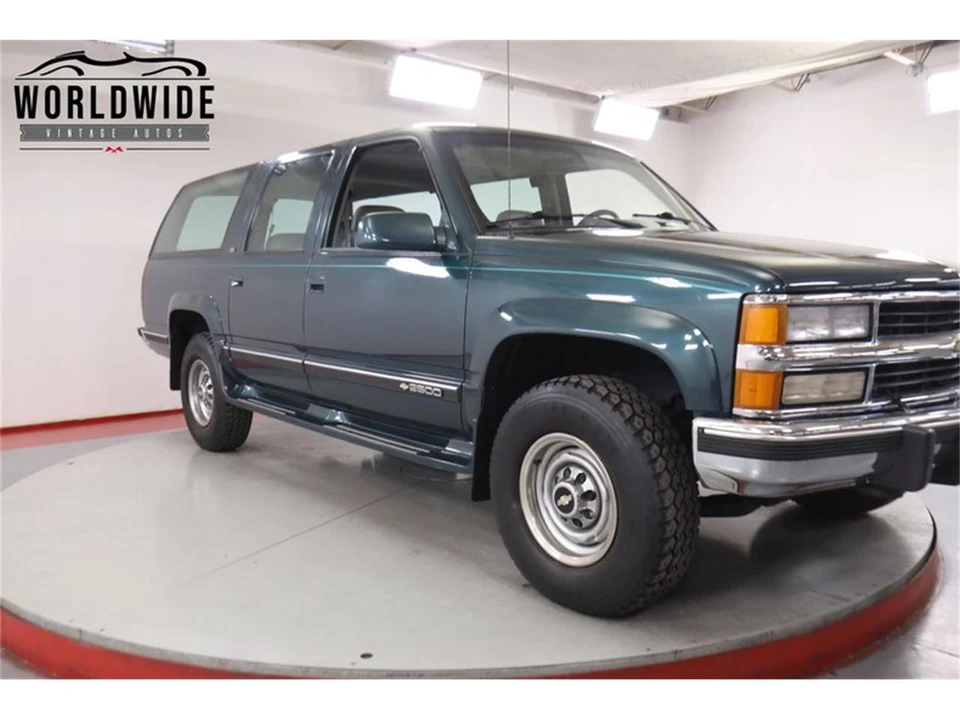 1994 Chevrolet Suburban 8th Gen - Image 14 of 31
