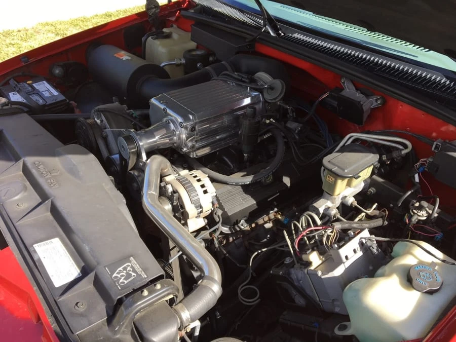 1994 Chevrolet Suburban 8th Gen - Image 6 of 12