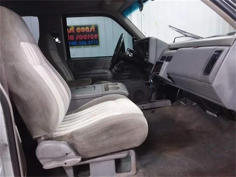 1994 Chevrolet Trailblazer - Image 13 of 15