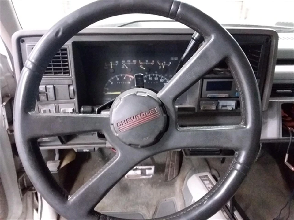 1994 Chevrolet Trailblazer - Image 11 of 15