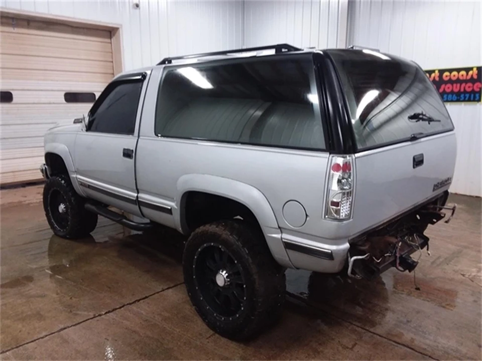 1994 Chevrolet Trailblazer - Image 6 of 15