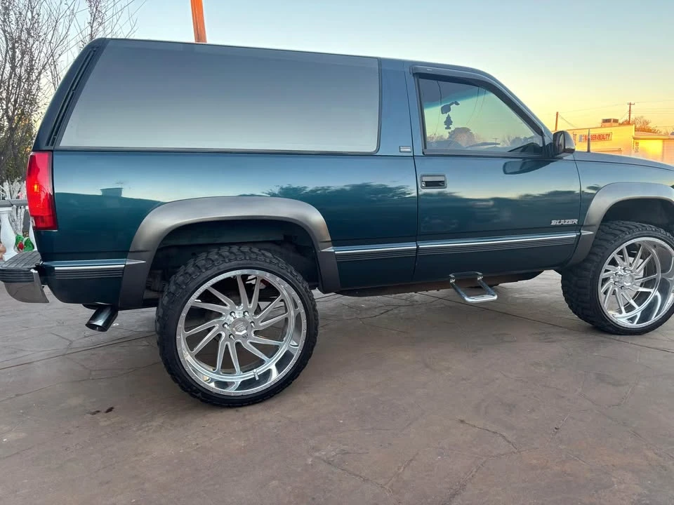 1994 Chevrolet S-10 Blazer 1st Gen - Image 5 of 16