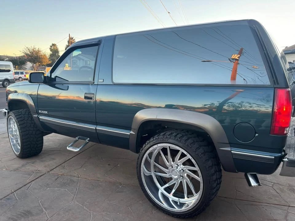 1994 Chevrolet S-10 Blazer 1st Gen - Image 9 of 16