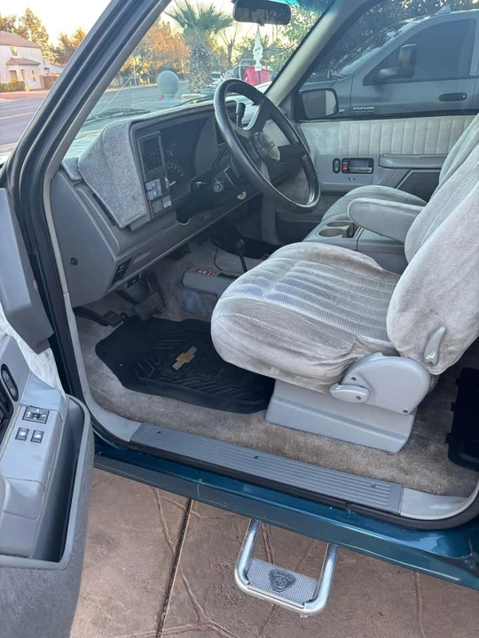 1994 Chevrolet S-10 Blazer 1st Gen - Image 11 of 16