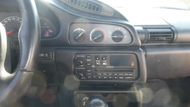 1994 Chevrolet Camaro 4th Gen - Image 18 of 20