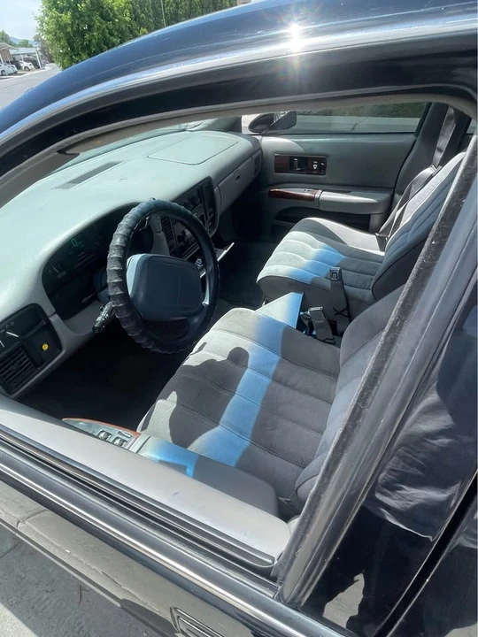 1994 Chevrolet Caprice - Image 5 of 5