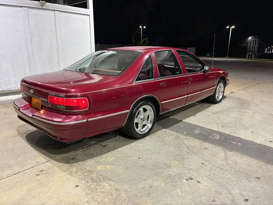 1994 Chevrolet Caprice - Image 9 of 18