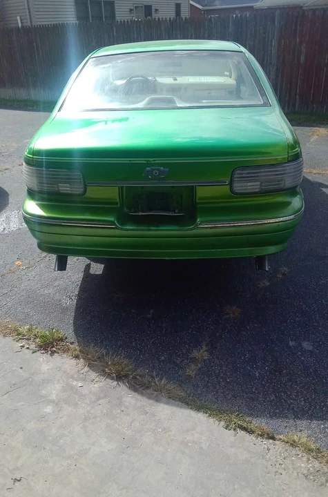 1994 Chevrolet Caprice - Image 3 of 9