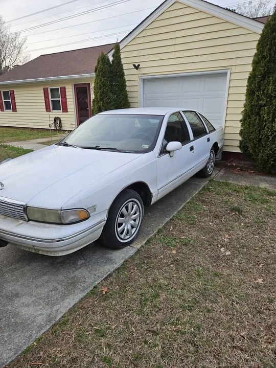 1994 Chevrolet Caprice - Image 6 of 8