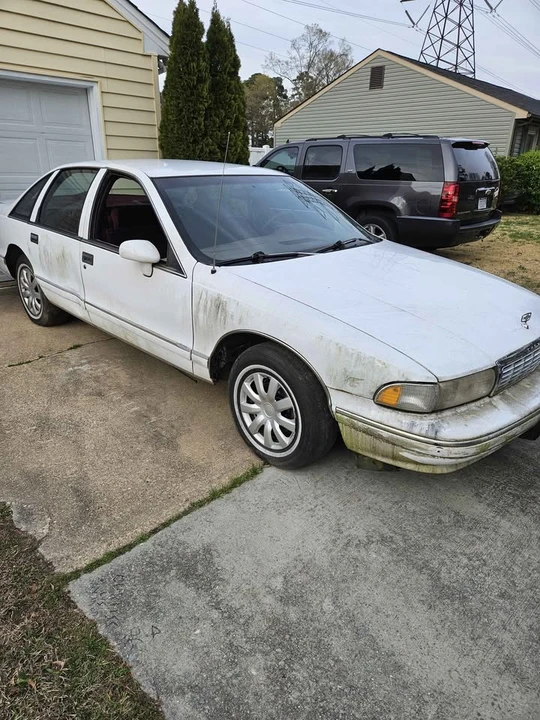 1994 Chevrolet Caprice - Image 8 of 8