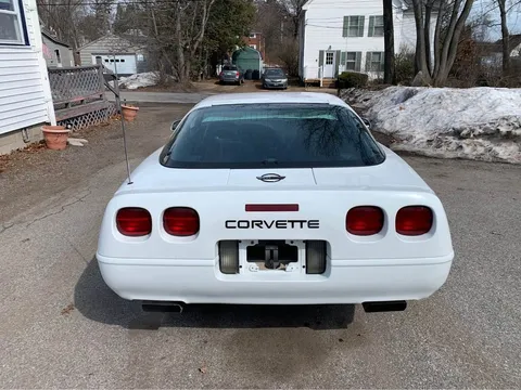 1994 Chevrolet Corvette C4 - Image 3 of 15
