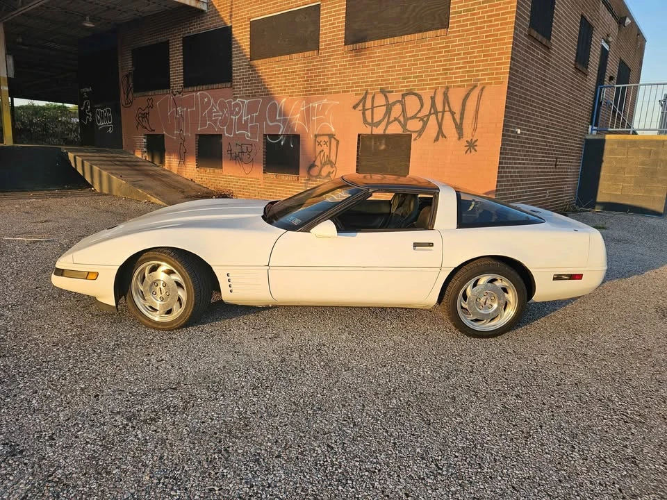 1994 Chevrolet Corvette C4 - Image 2 of 8