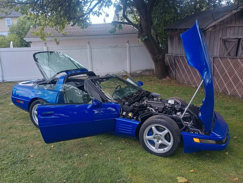 1994 Chevrolet Corvette C4 - Image 1 of 15