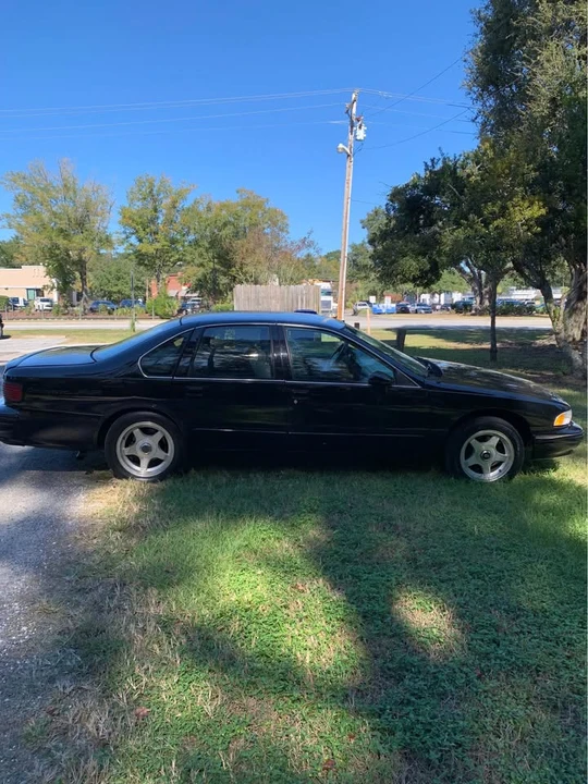 1994 Chevrolet Impala 7th Gen - Image 4 of 11