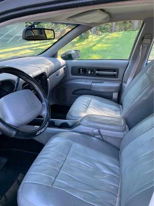 1994 Chevrolet Impala 7th Gen - Image 8 of 11