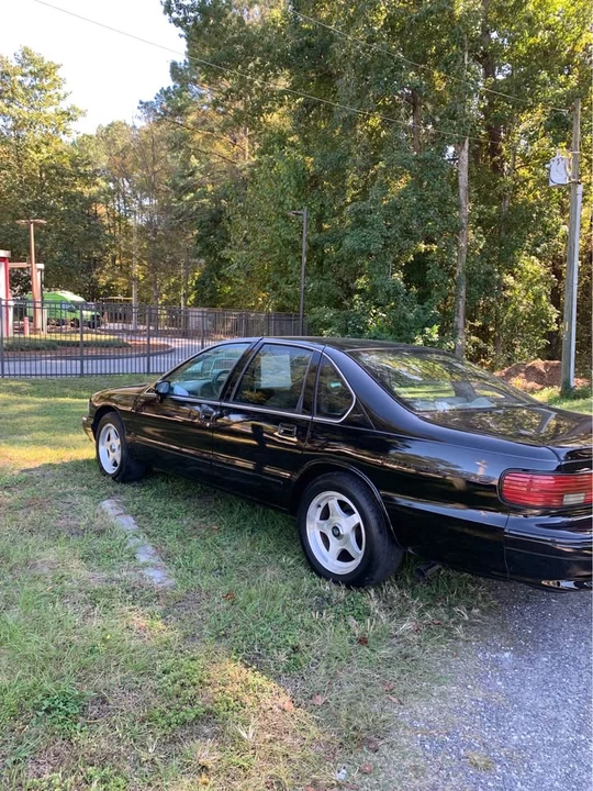 1994 Chevrolet Impala 7th Gen - Image 3 of 11