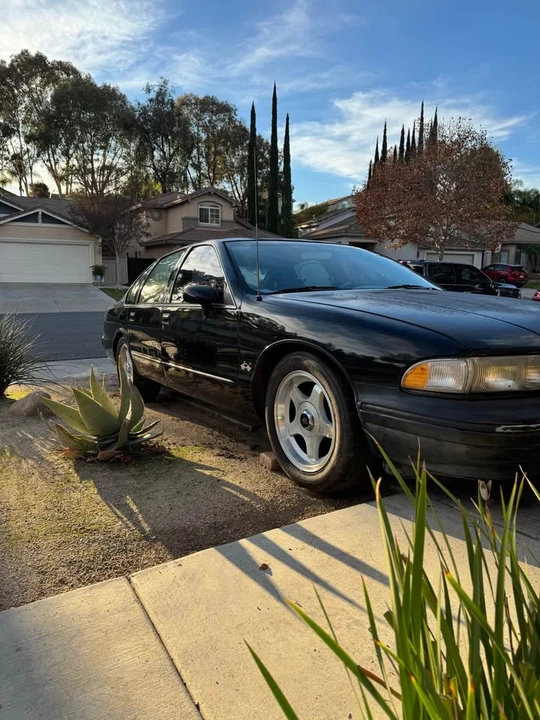 1994 Chevrolet Impala 7th Gen - Image 2 of 7